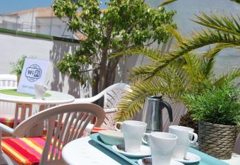 Apartamentos Centuri  n has Balcony rooms