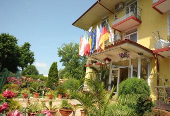 Hotel Valul Magic has Balcony rooms