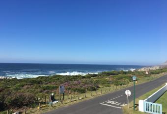 Bungalow by the sea near Cape Town allows 18 year olds to book a room