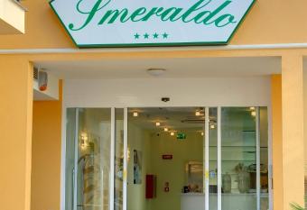 Residence Suite Smeraldo has Balcony rooms