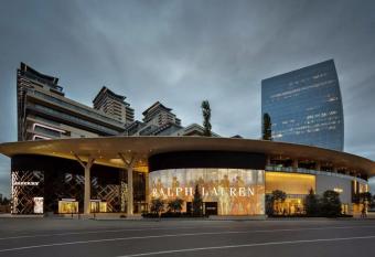 Park Azur has rooms with a private hot tub