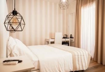 Hotel Blue Marine allows 18 year olds to book a room