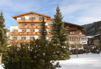 Hotel Sportalm has Balcony rooms