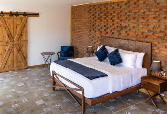 Ojo Azul Resort allows 18 year olds to book a room