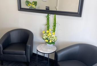 City West Motel allows 18 year olds to book a room