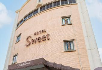 Hotel Chapel Sweet (Adult Only) has Smoking rooms