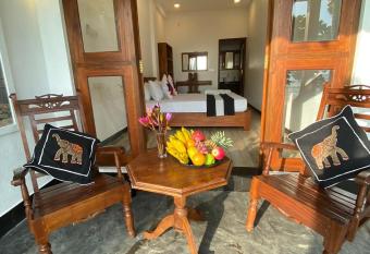 Ocean Breeze Villa has Balcony rooms