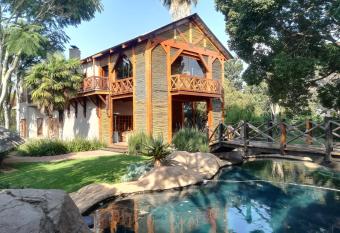 Ikamu s lodge has Balcony rooms