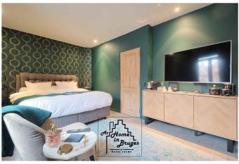 at Home in Bruges has Balcony rooms