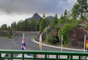 Casa Altavista allows 18 year olds to book a room