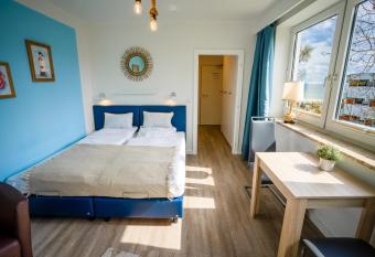 Studio 31  has Balcony rooms