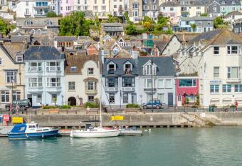 Waterfront House allows 18 year olds to book a room
