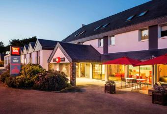 Ibis Quiberon Spa & Wellness allows 18 year olds to book a room