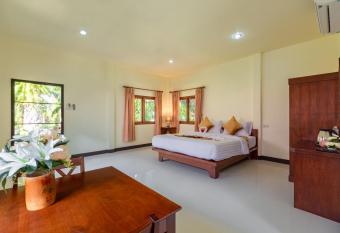 Green Garden House has Balcony rooms