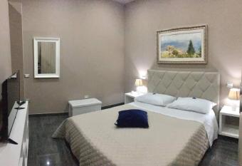 KAIROS B&B allows 18 year olds to book a room