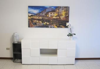 LA SISTEMAZIONE BRILLANTINO GOLD allows 18 year olds to book a room