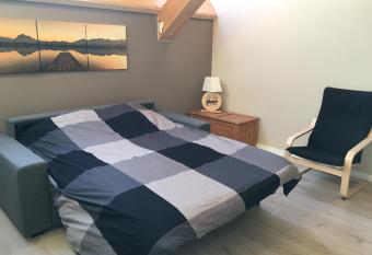 Ecolodge Otra Cosa allows 18 year olds to book a room