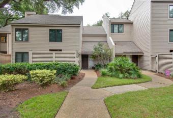 Heritage Villas has Balcony rooms