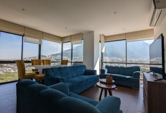 Moderno Ubicacion Vistas Seguridad y Estilo allows 18 year olds to book a room