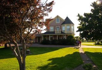 Silverwood Motel has Balcony rooms
