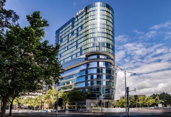 Adina Apartment Hotel Melbourne Southbank allows 18 year olds to book a room