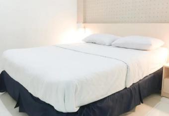 Rumah Teuku Umar RedPartner allows 18 year olds to book a room