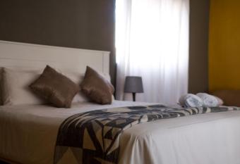 Seroloana Guest House allows 18 year olds to book a room