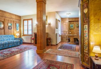 Villa S. Francesco - Stayincortina allows 18 year olds to book a room