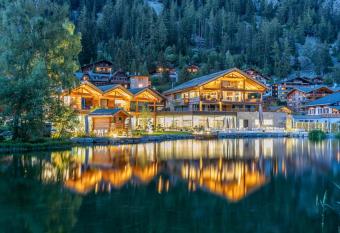 Au Club Alpin has Balcony rooms