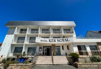 H  tel Ker-Noyal Quiberon Plage allows 18 year olds to book a room