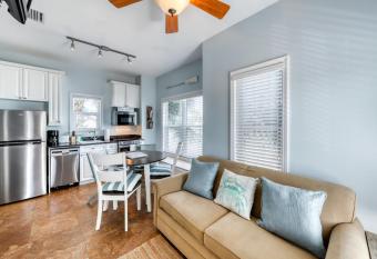 Altitude Adjustment has Balcony rooms