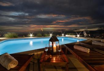 Villa Ante allows 18 year olds to book a room