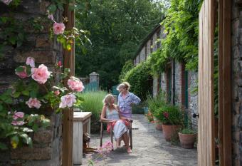 The Stable Yard House at Burtown House & Gardens has Balcony rooms