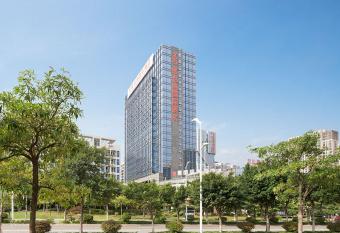 Vienna International Hotel(Jinjiang Jordan Center) allows 18 year olds to book a room