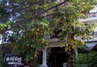 Champey Villa allows 18 year olds to book a room