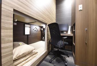 Anshin Oyado Premier Nagoya Sakae allows 18 year olds to book a room