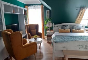 Pokoje Go  cinne Magnolia Rooms has Balcony rooms