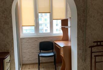 131                                                              3-                                                       has rooms with a private hot tub