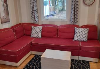 HOME-COSY - 6 pers - 40 m2 3 CH - 2 SDB et 2 WC allows 18 year olds to book a room