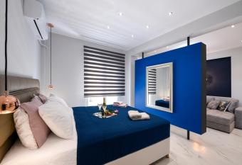 Adell Deluxe Apartments has Balcony rooms