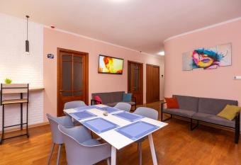              Friends House has Balcony rooms