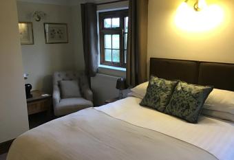 The Dolfor Inn allows 18 year olds to book a room