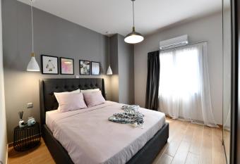 Ocean apartment allows 18 year olds to book a room