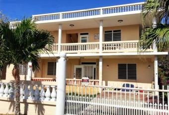 Villa Marsana has rooms with a private hot tub