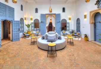 Riad Amaris allows 18 year olds to book a room