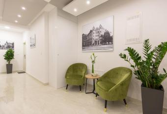 Apartmani i sobe Peja  evi   allows 18 year olds to book a room