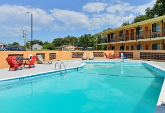 Americas Best Value Inn Ponca City has Smoking rooms