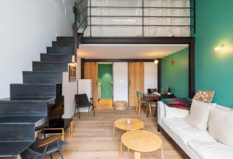 DIFY Style - Charpennes has Balcony rooms