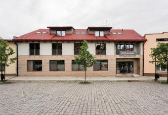 Hotel Menhard has Balcony rooms