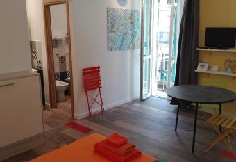 Ca cita Guest House Torino has Balcony rooms